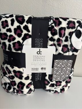 Deborah Connolly Designs Skull Purple Leopard Print Queen Halloween Blanket